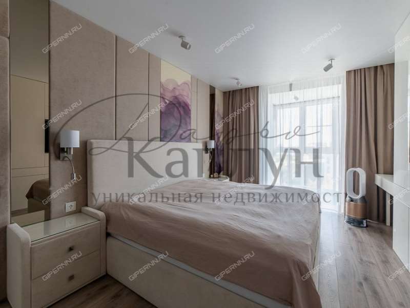 четырёхкомнатная квартира на улице Маршала Баграмяна дом 1