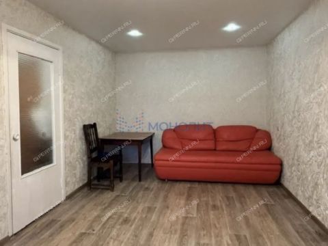 1-komnatnaya-ul-sergeya-akimova-d-49 фото