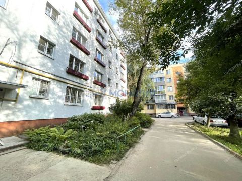 1-komnatnaya-ul-burdenko-d-14a фото