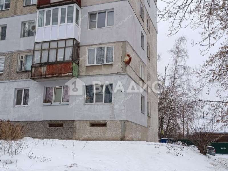 четырёхкомнатная квартира на Артельной улице дом 10А