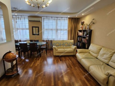 4-komnatnaya-ul-vaneeva-d-25-88 фото