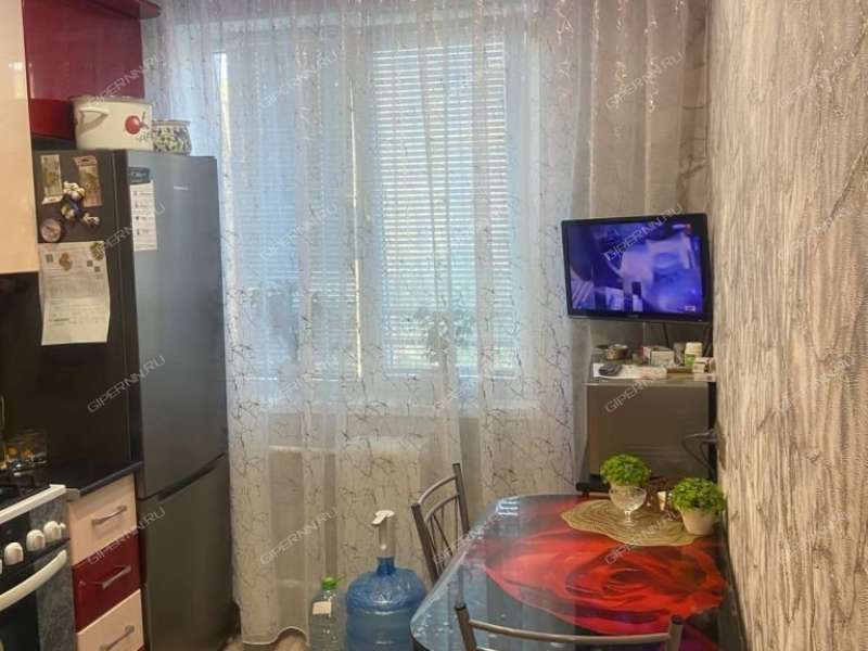 двухкомнатная квартира в 6-м микрорайоне дом 7