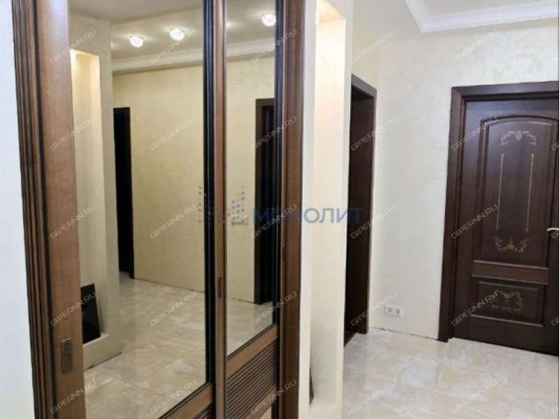 трёхкомнатная квартира на улице Дунаева дом 17