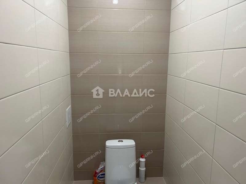 трёхкомнатная квартира на проспекте Героев Донбасса дом 16