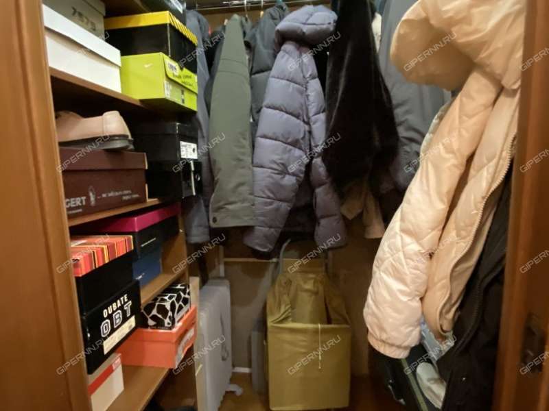 четырёхкомнатная квартира на Московском шоссе дом 17а