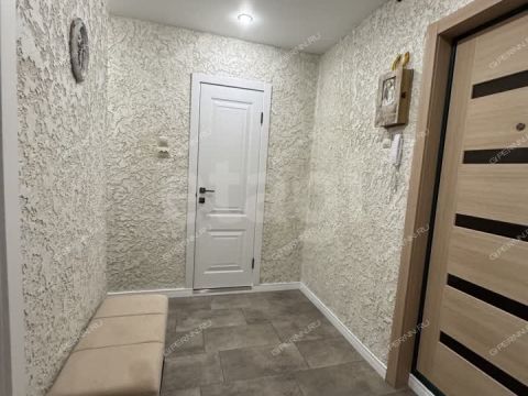 3-komnatnaya-nab-volzhskaya-d-10 фото