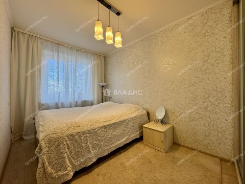 3-komnatnaya-ul-germana-lopatina-d-14-k1 фото