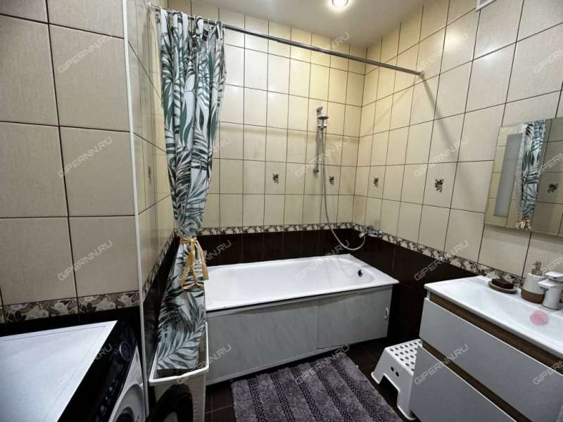 двухкомнатная квартира на улице Родионова дом 45