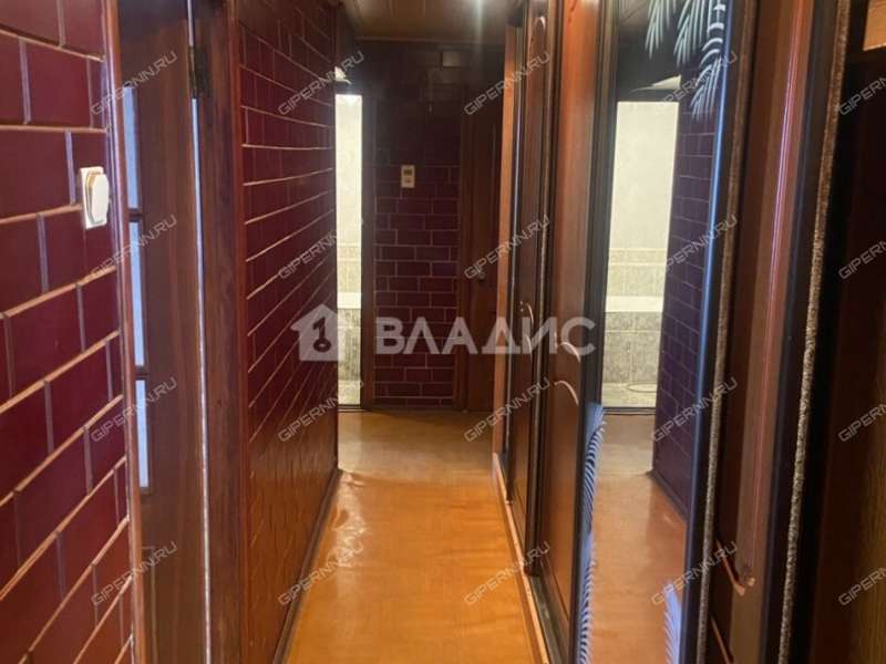 трёхкомнатная квартира на Совнаркомовской улице дом 34