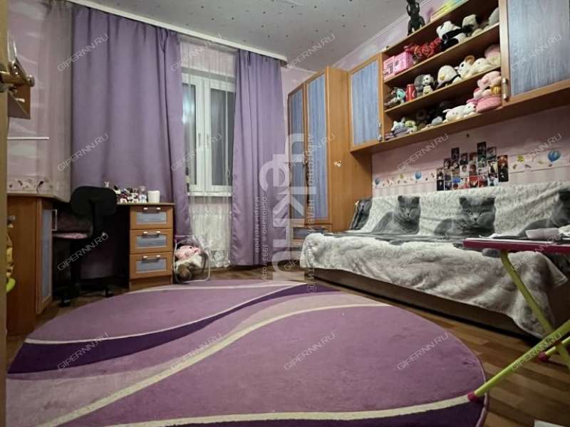 трёхкомнатная квартира на проспекте Ильича дом 39