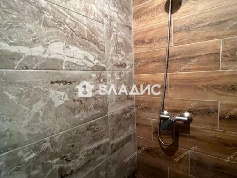 двухкомнатная квартира на улице Адмирала Нахимова дом 4