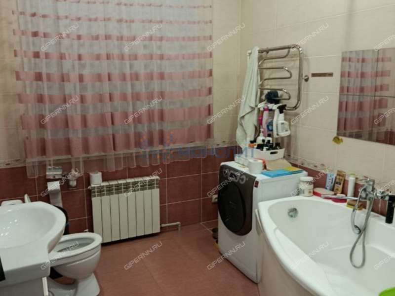 дом на улице Контак город Урень