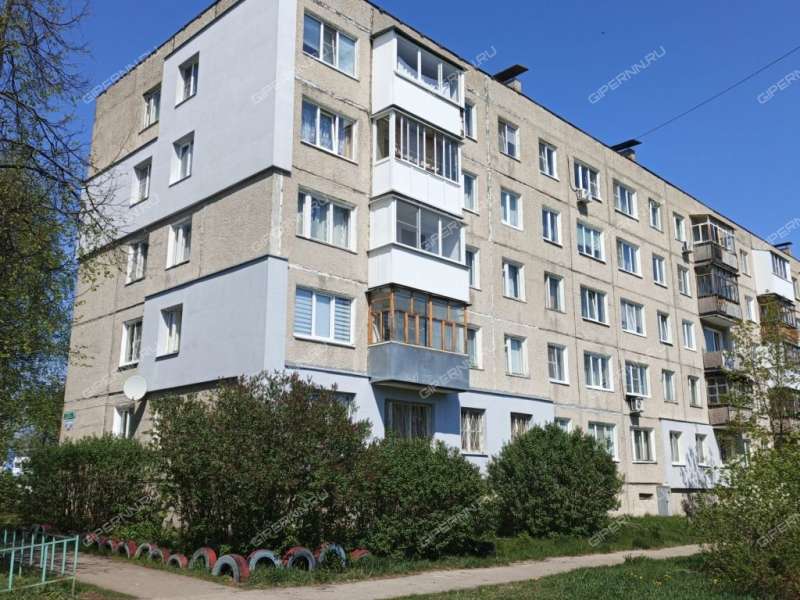 трёхкомнатная квартира на улице Комбрига Патоличева дом 25 город Дзержинск