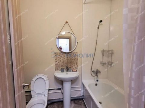 1-komnatnaya-ul-levoberezhnaya-d-4 фото