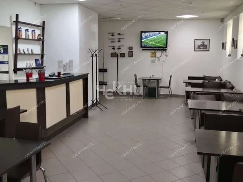 помещение под коммерческую недвижимость на Большей Печёрской улице