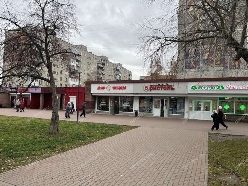 помещение под торговую площадь на проспекте Кораблестроителей