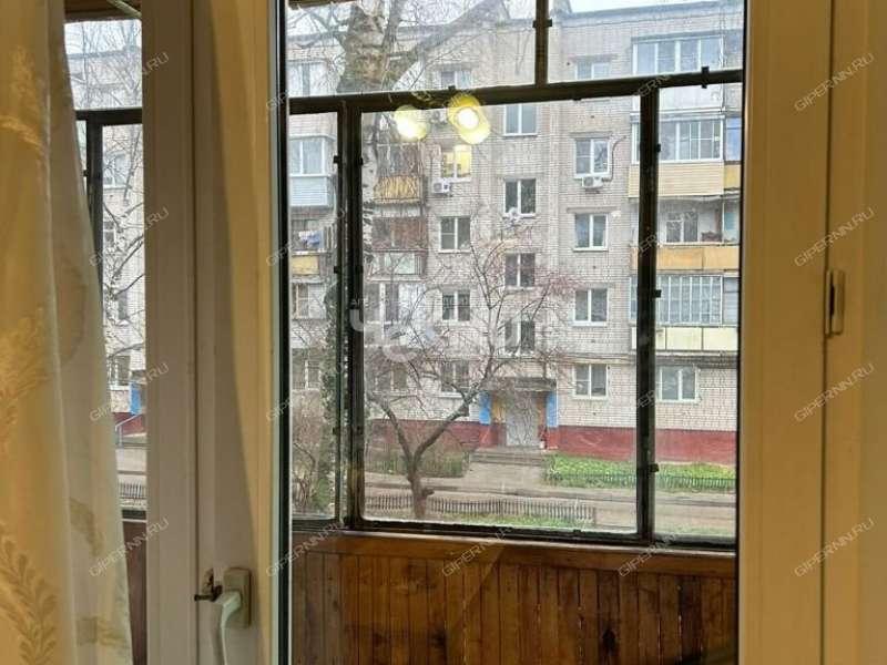 четырёхкомнатная квартира на улице Бурденко дом 19