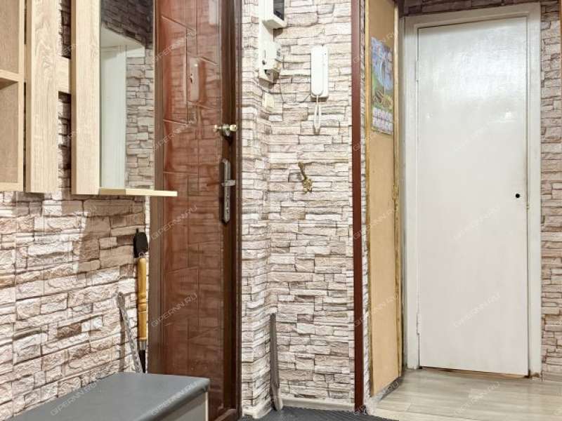 трёхкомнатная квартира на улице Политбойцов дом 12