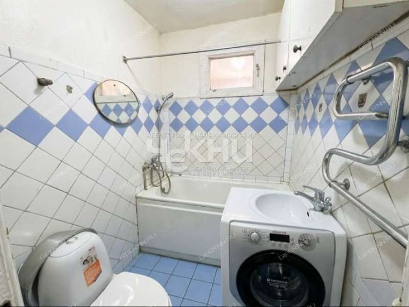 двухкомнатная квартира на Светлоярской улице дом 25