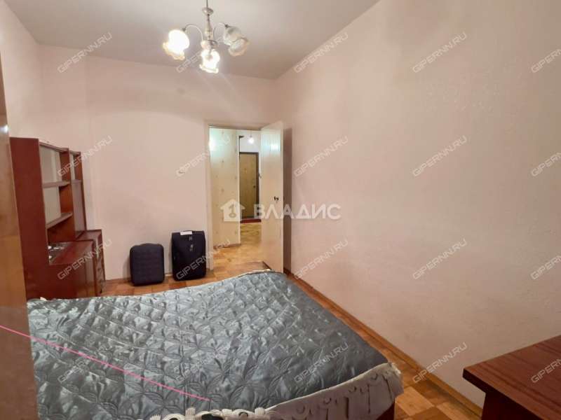 трёхкомнатная квартира на бульваре Мира дом 21