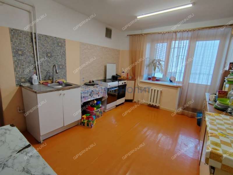 комната в доме 108 на Берёзовской улице