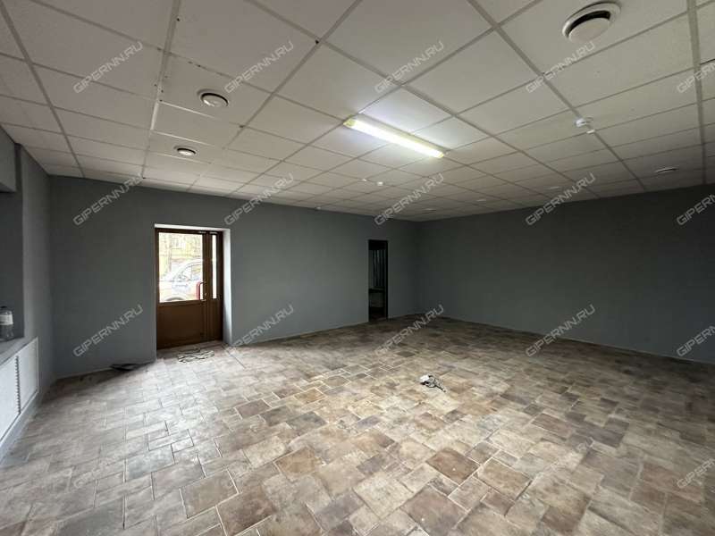 помещение под торговую площадь на улице Чаадаева