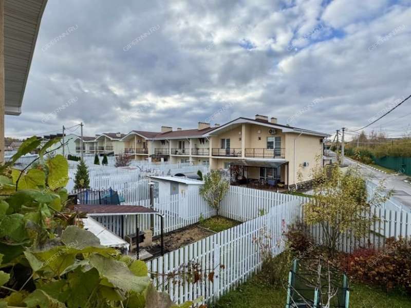 таунхаус на улице Восточная деревня Фроловское