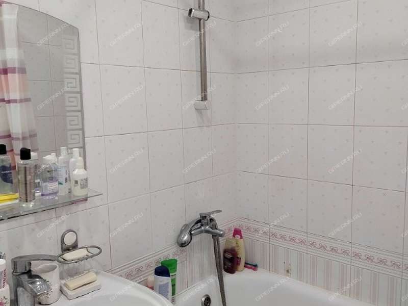 трёхкомнатная квартира на улице Гвардейцев дом 16