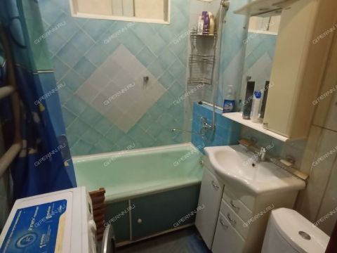 1-komnatnaya-ul-geroya-sovetskogo-soyuza-poyushheva-d-9 фото