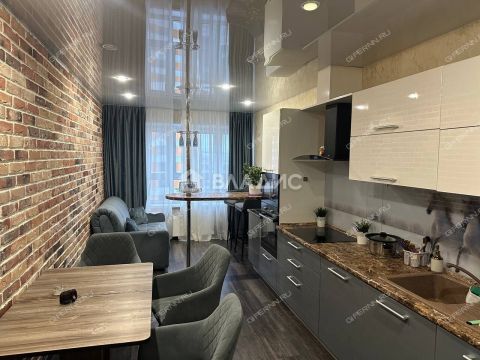 3-komnatnaya-ul-ukrainskaya-d-50 фото