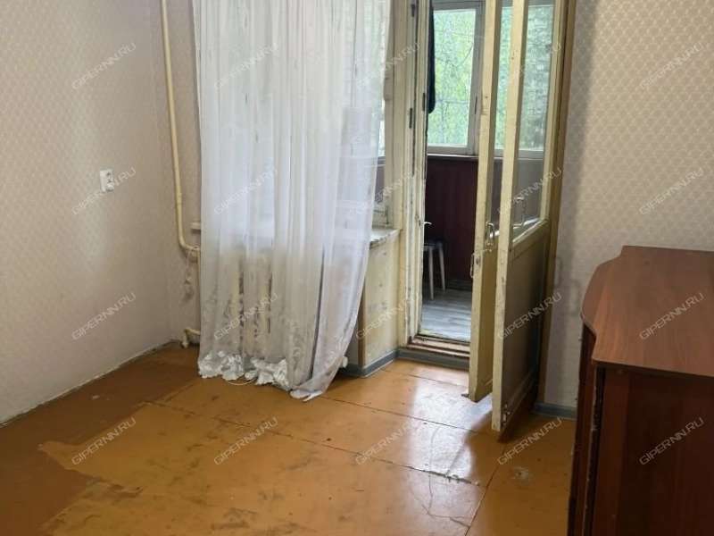 комната в доме 33 к2 на Дворовой улице