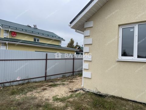 dom-poselok-pamyat-parizhskoy-kommuny-gorodskoy-okrug-bor фото