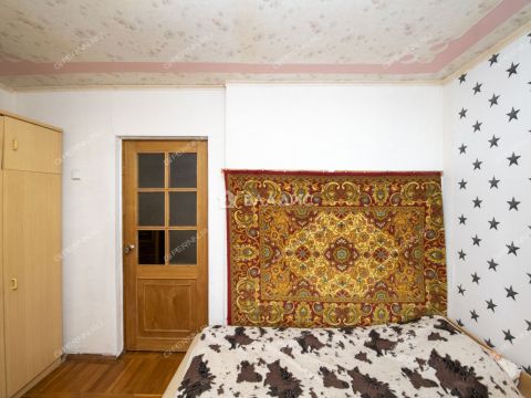 3-komnatnaya-ul-plotnikova-d-4 фото