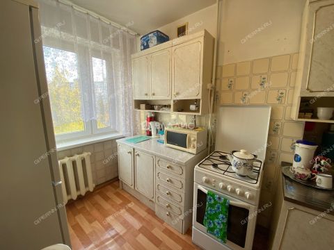 2-komnatnaya-ul-strokina-d-8 фото