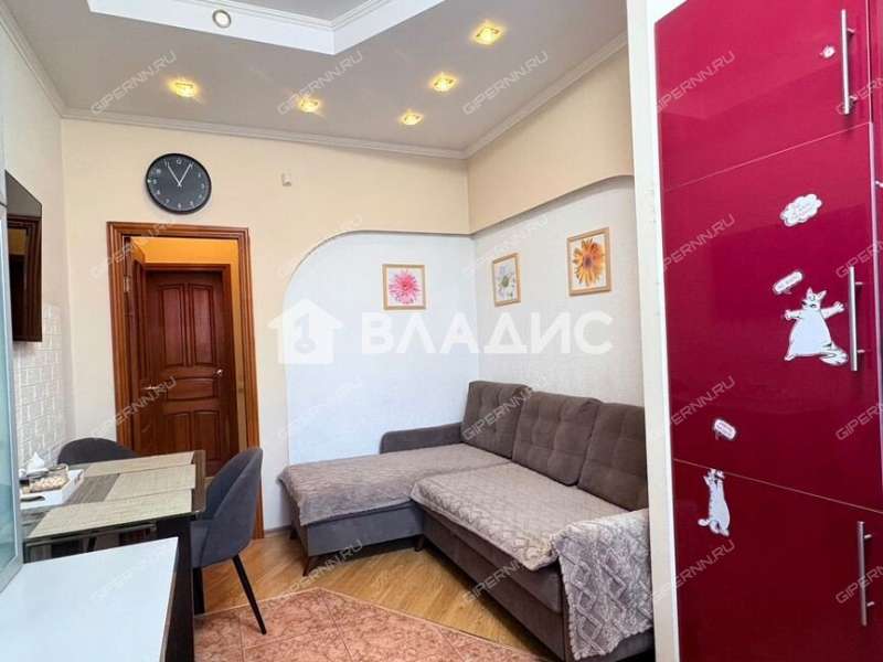 трёхкомнатная квартира на проспекте Октября дом 16