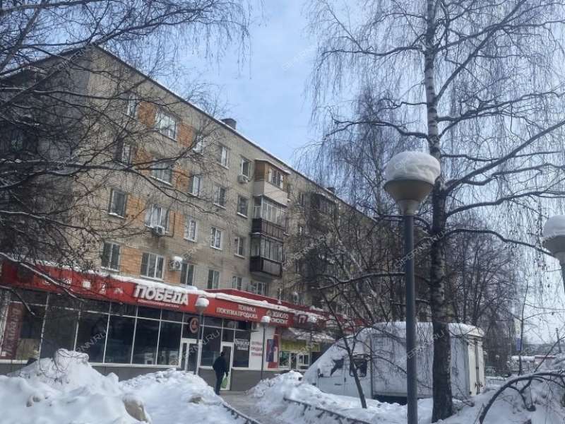 четырёхкомнатная квартира на улице Маковского дом 21