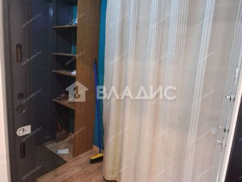 четырёхкомнатная квартира на улице Краснодонцев дом 19