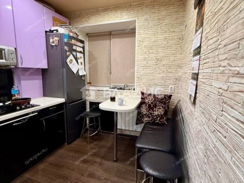 3-komnatnaya-ul-fedoseenko-d-79 фото