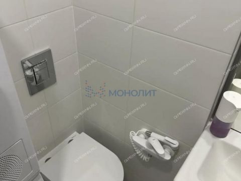 4-komnatnaya-ul-romantikov-d-15 фото