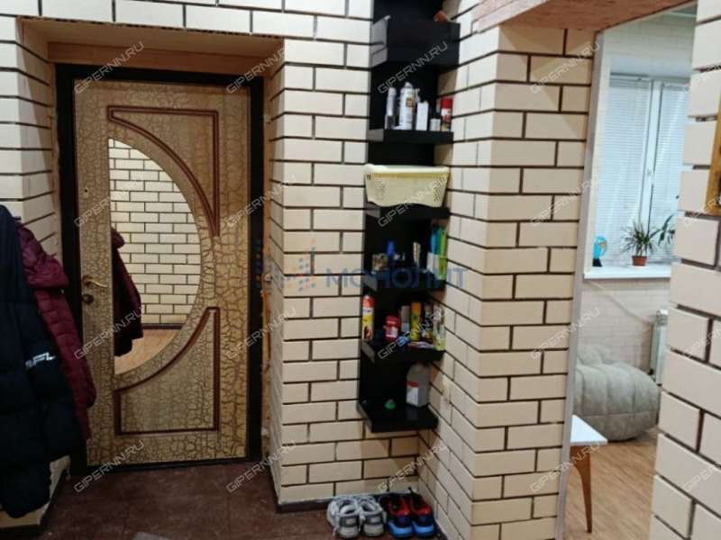 дом на улице Контак город Урень