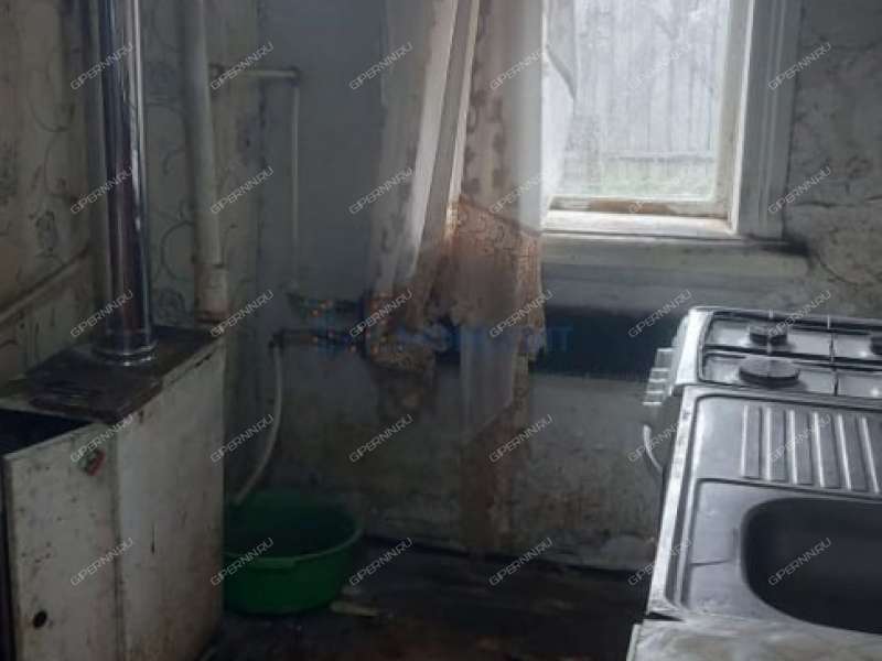 дом на улице 1 Мая село Гагино