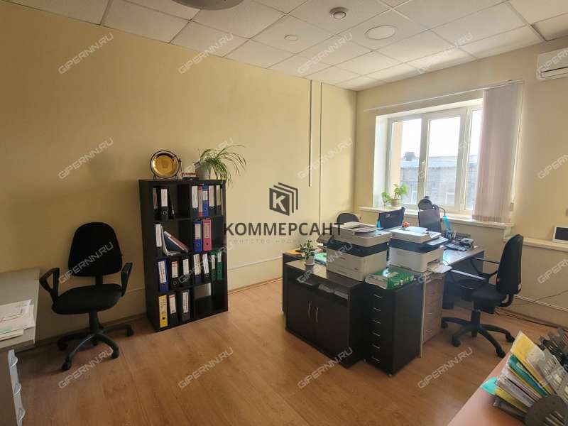 здание под офис, торговую площадь на Памирской улице