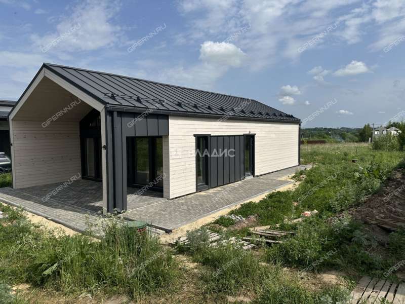 дом на Восточной улице село Каменки