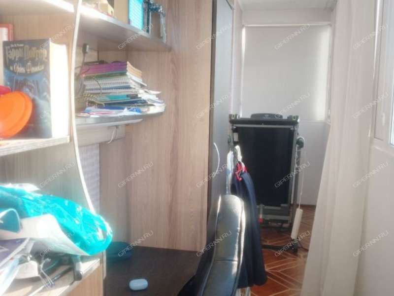 двухкомнатная квартира на улице Июльских Дней дом 19