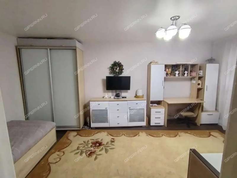 однокомнатная квартира на улице Героя Советского Союза Усилова дом 8