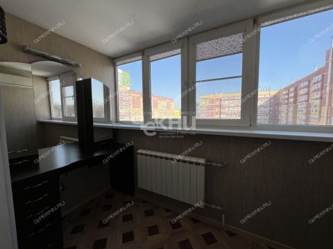 3-komnatnaya-ul-kosmonavta-komarova-d-2-k1 фото