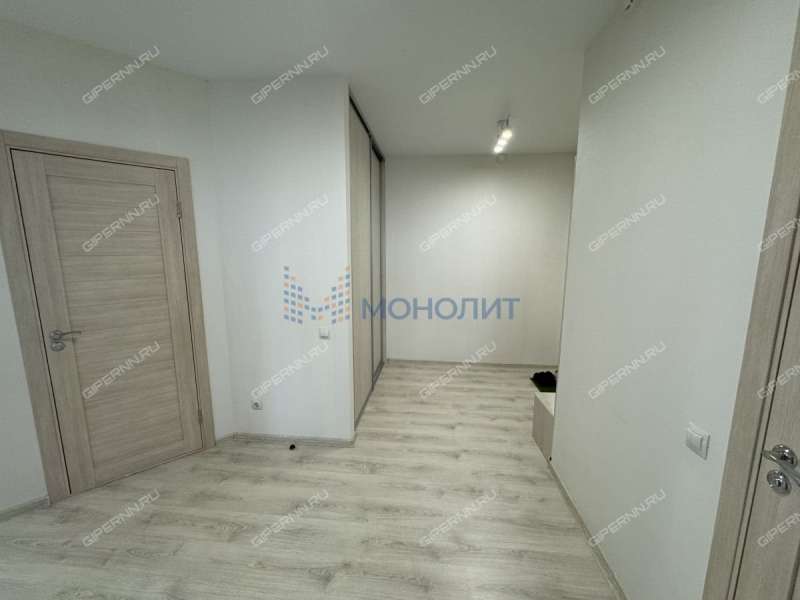 трёхкомнатная квартира на улице Коммуны дом 35