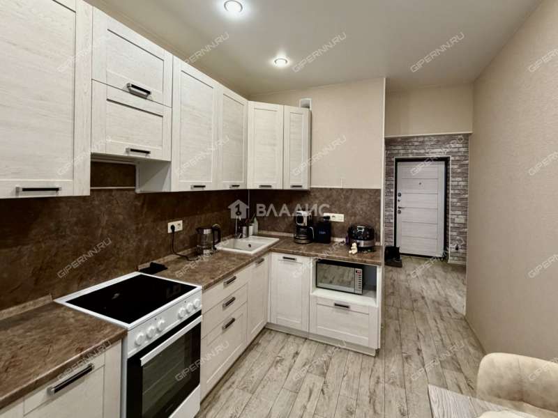 однокомнатная квартира на улице Июльских Дней дом 1 к2