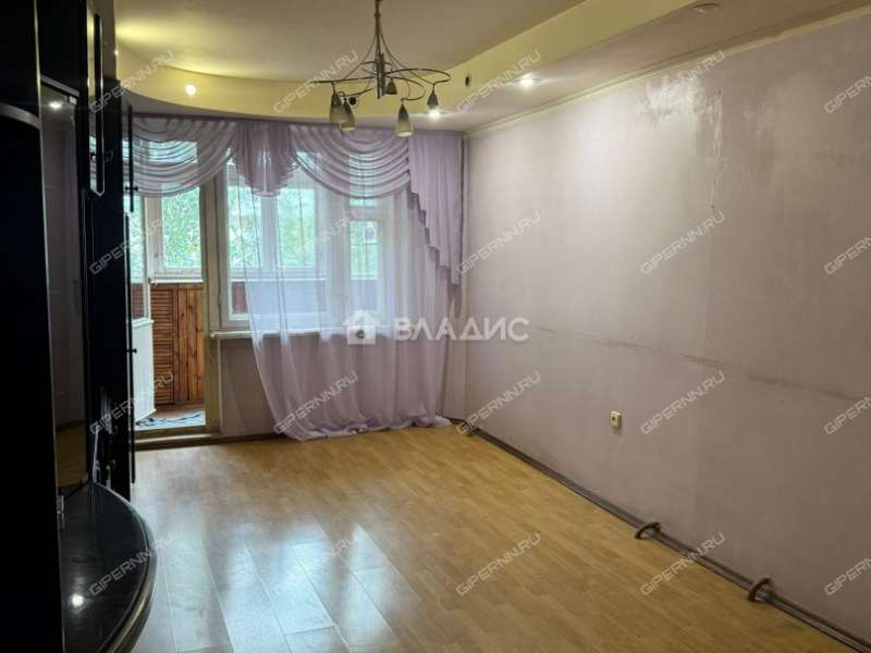 трёхкомнатная квартира на проспекте Бусыгина дом 45А