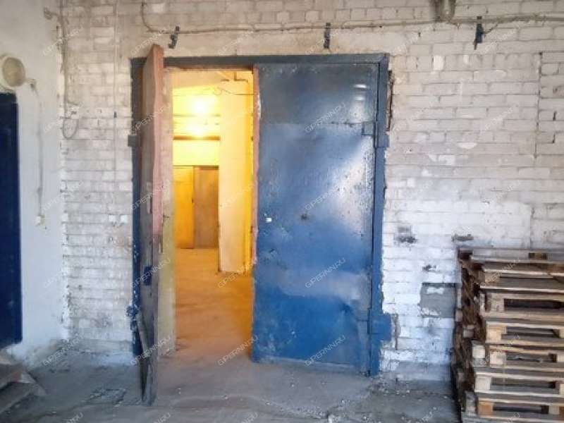 помещение под склад на Торфяной улице